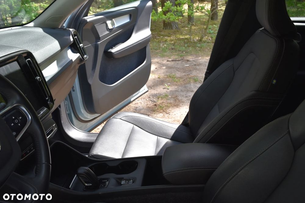 Volvo XC 40 T5 AWD Geartronic Momentum Pro - 20