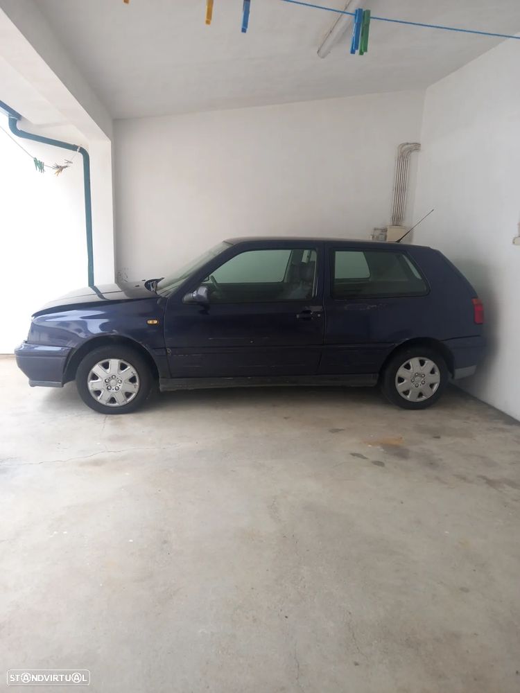VW Golf 1.9 TD GL - 1