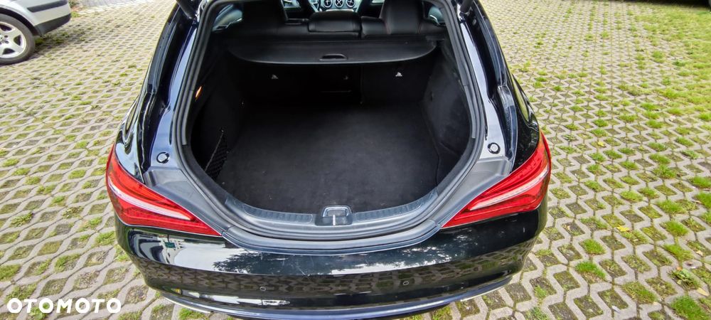 Mercedes-Benz CLA 220 4-Matic AMG Line - 21