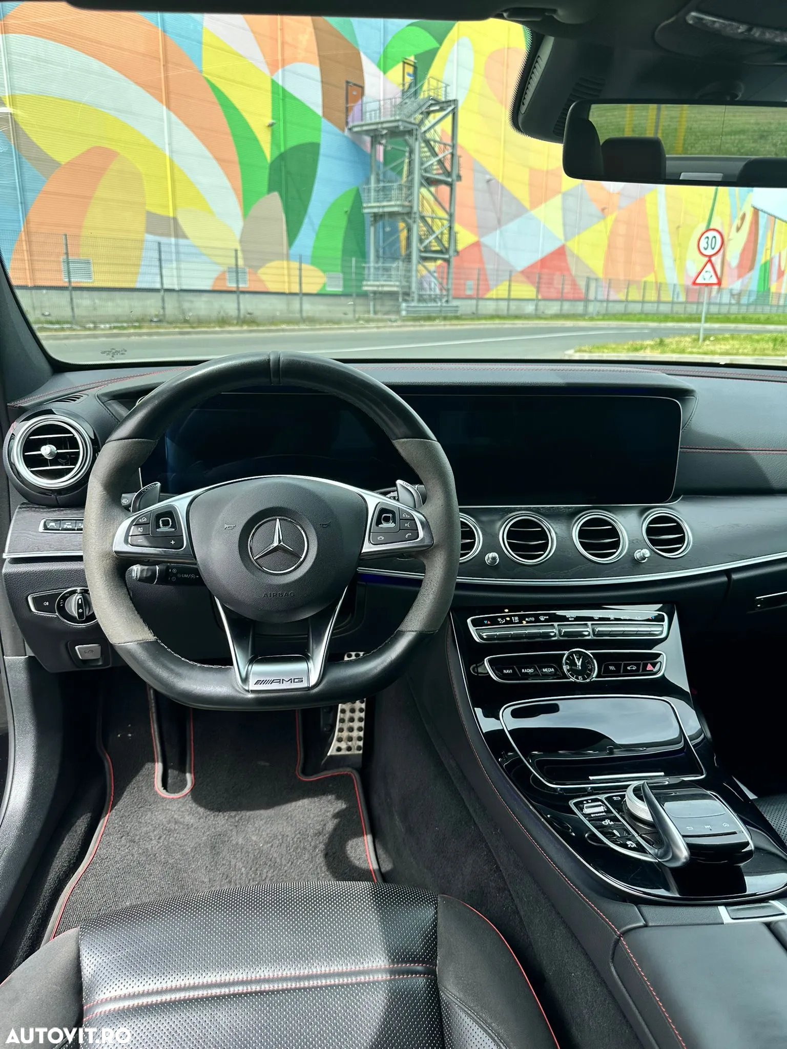Mercedes-Benz E 43 AMG 4Matic 9G-TRONIC - 5