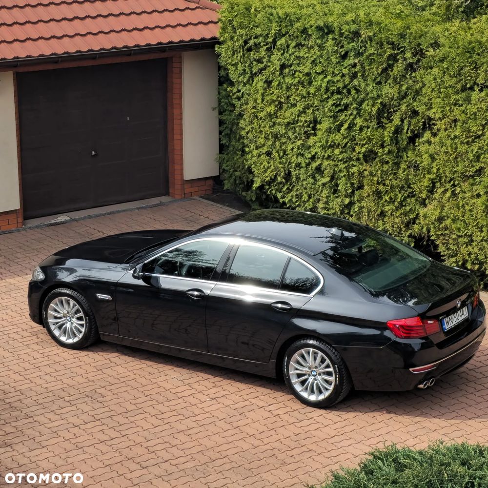 BMW Seria 5 525d Luxury Line - 3