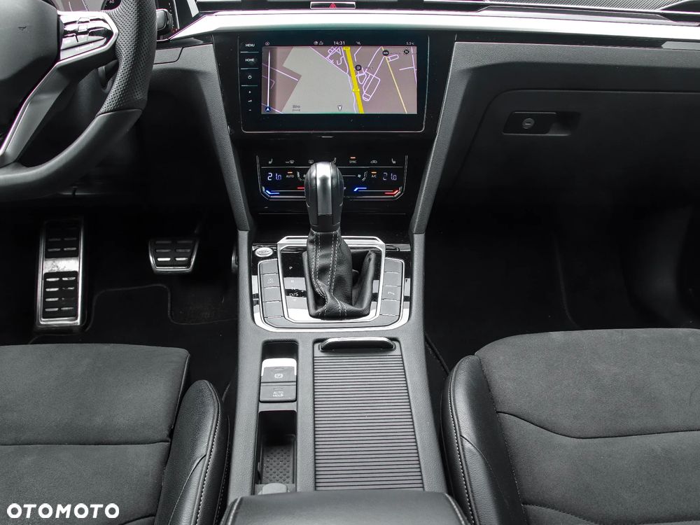 Volkswagen Arteon 2.0 TSI R-Line DSG - 19