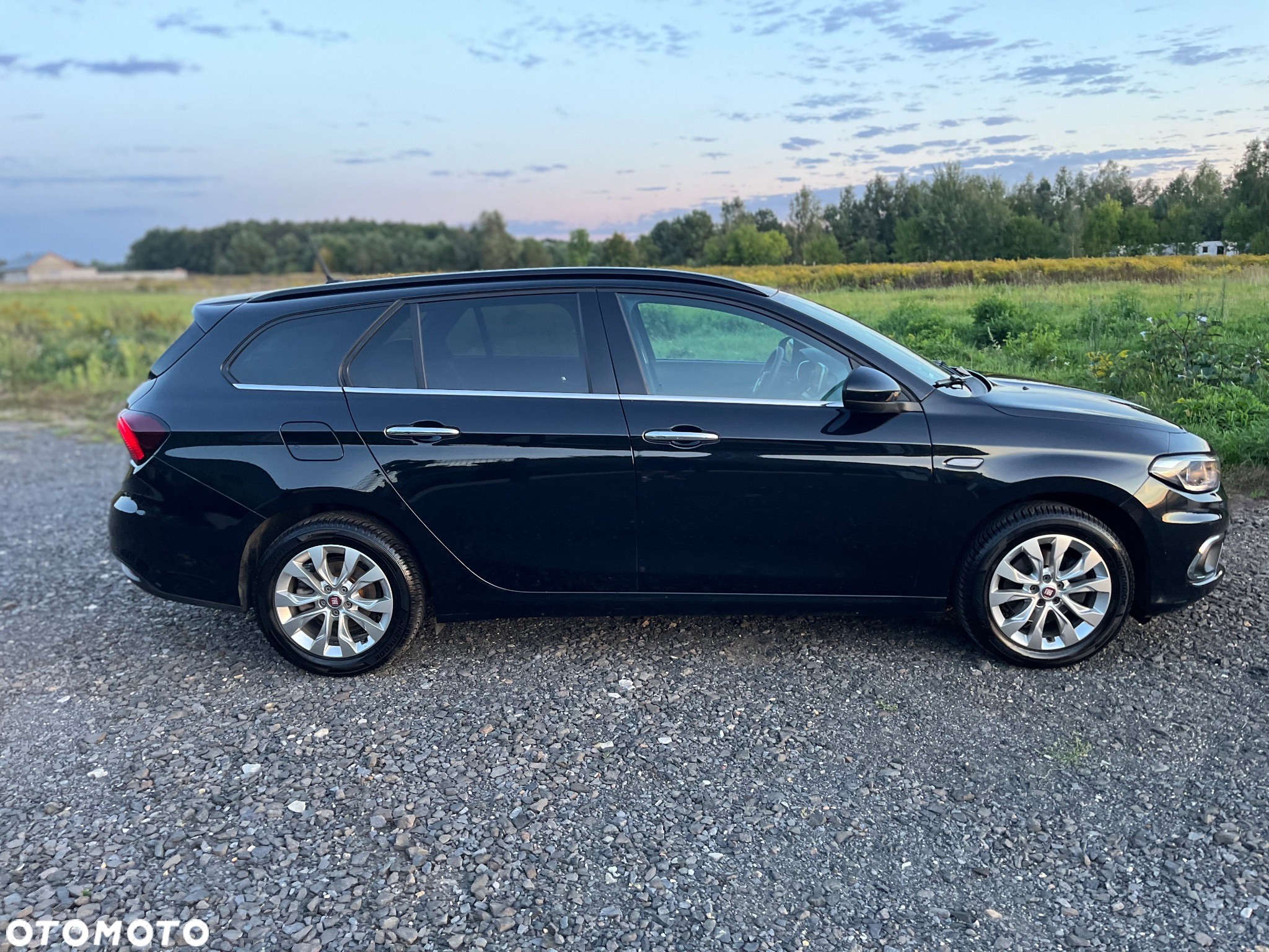 Fiat Tipo 1.4 T-Jet 16v Lounge - 16