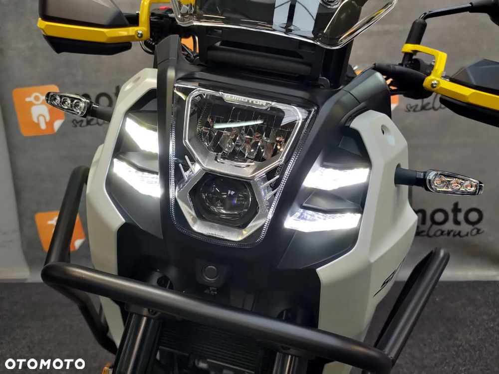QJMOTOR SVT 650 - 21