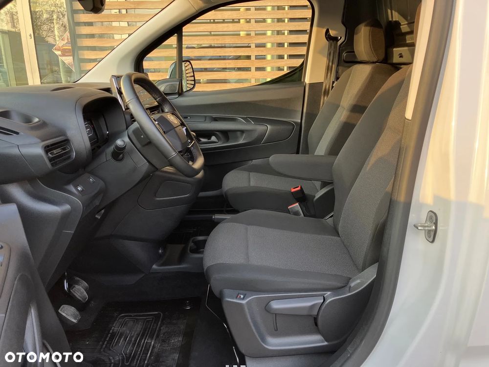 Toyota Proace City - 31