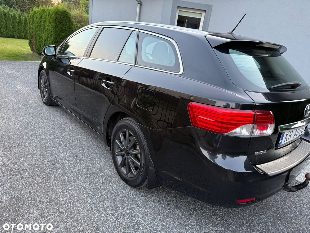 Toyota Avensis Combi 2.0 D-4D Life - 20