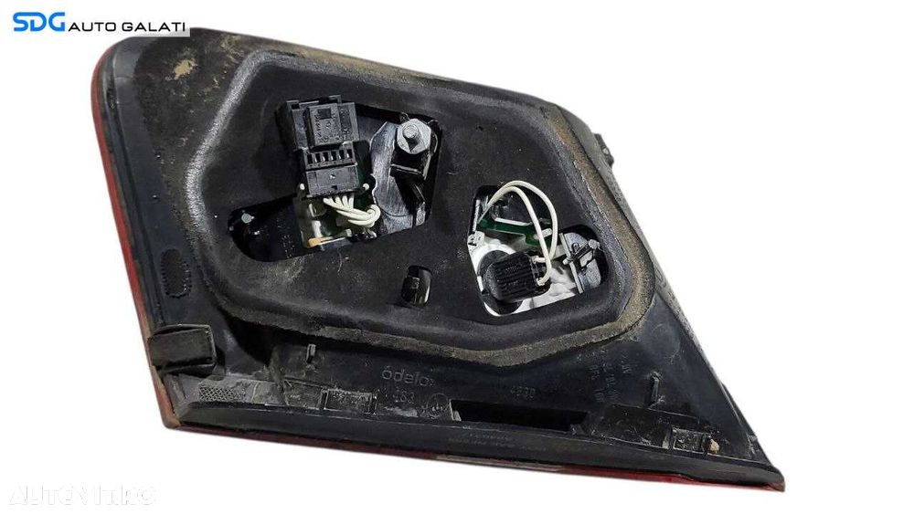 Stop Lampa Tripla Stanga de pe Haion Capota Portbagaj Mercedes Clasa E Class W212 Sedan 2009 - 2012 Cod A046317 A2128200764L [L7619] - 2