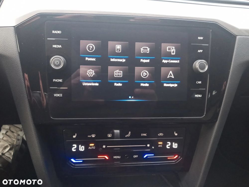 Volkswagen Passat 2.0 TSI Business DSG - 24