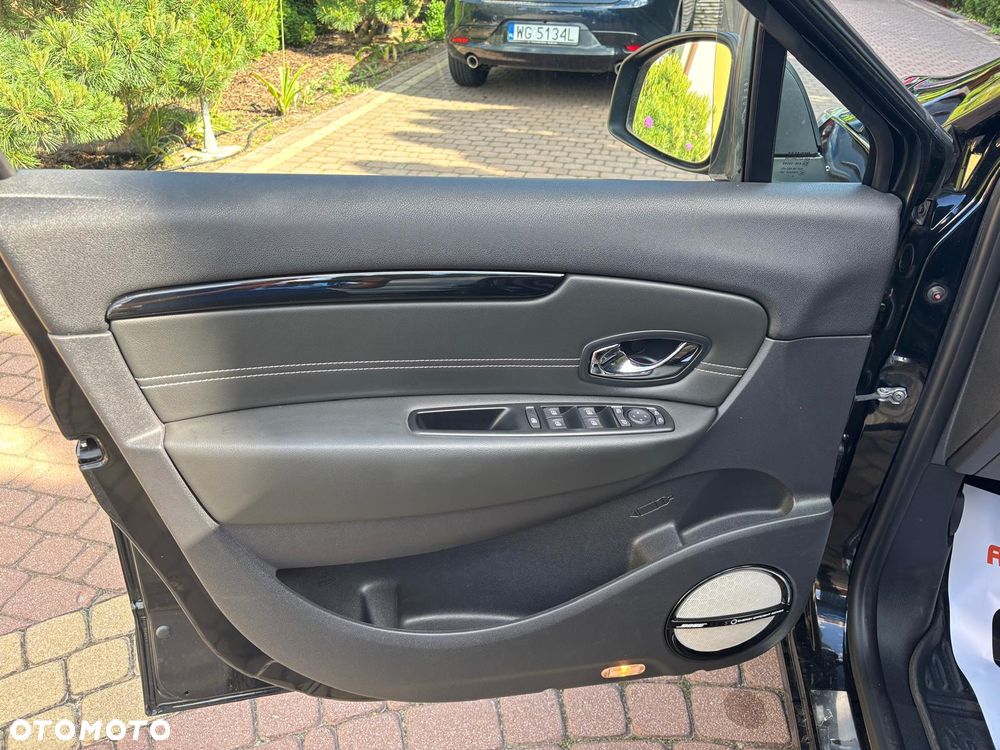 Renault Scenic Energy dCi 110 S&S Bose Edition - 11