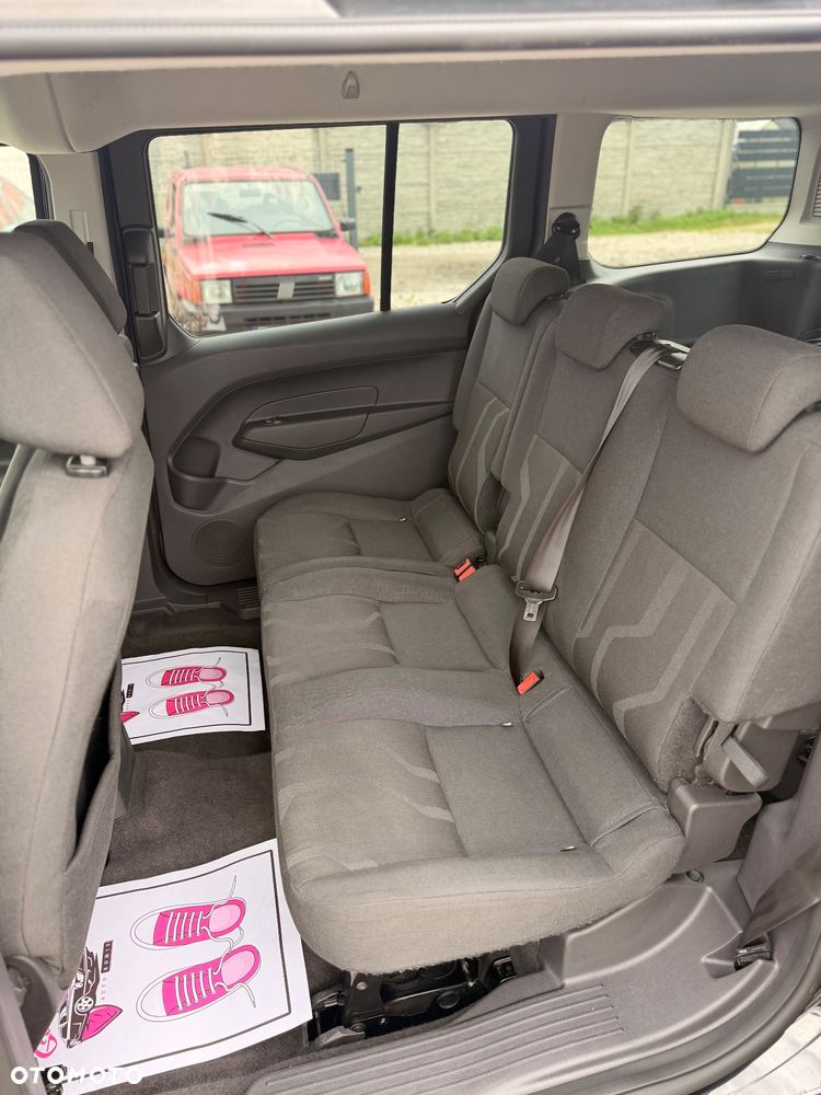 Ford Tourneo Connect - 21