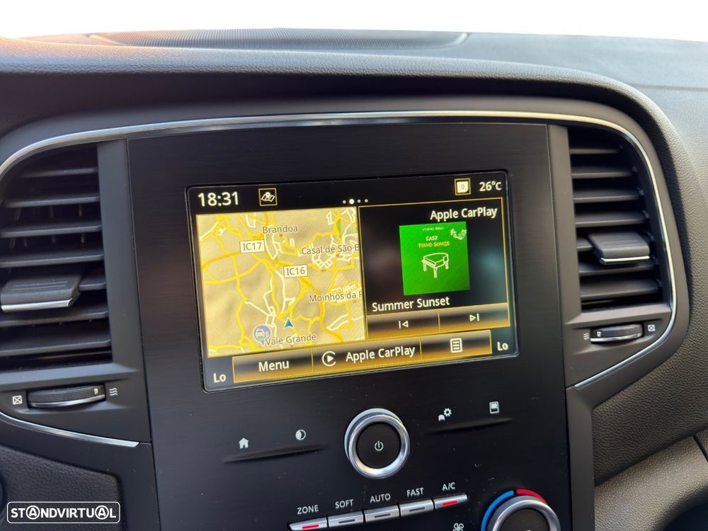 Renault Mégane Sport Tourer 1.5 Blue dCi Limited — fotografia 19