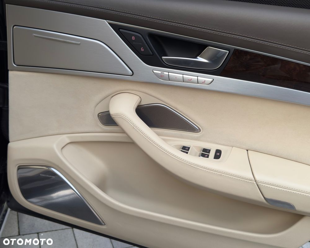 Audi A8 6.3 W12 FSI L Quattro - 22