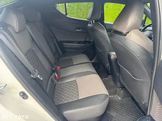 Toyota C-HR - 23