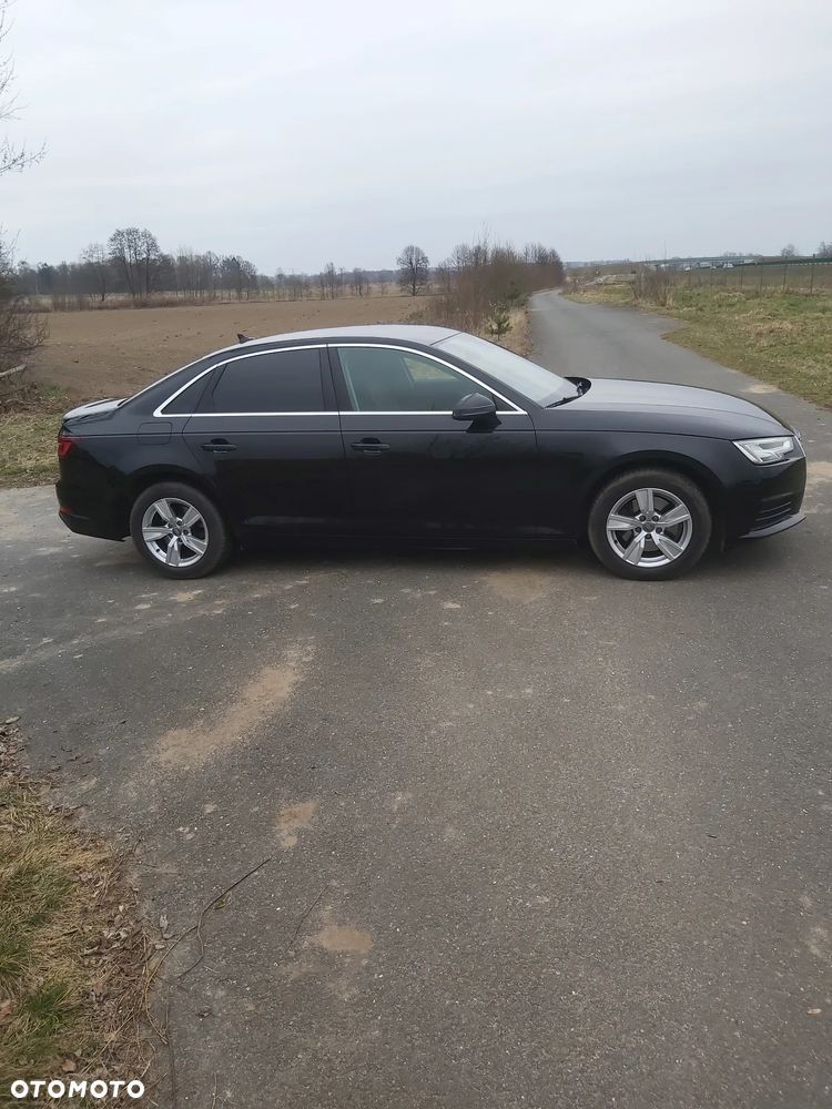Audi A4 Limousine 30 TDI S tronic design - 8
