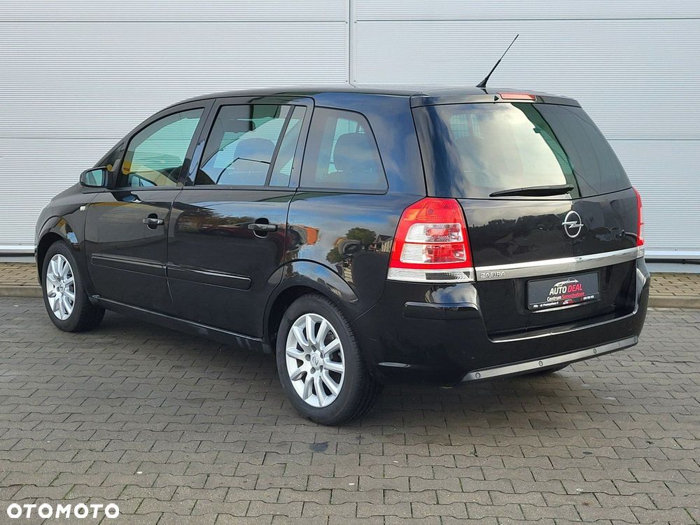 Opel Zafira - 17
