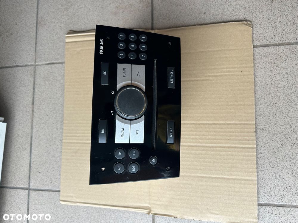 Opel Zafira B radio 13289935 Astra H - 1