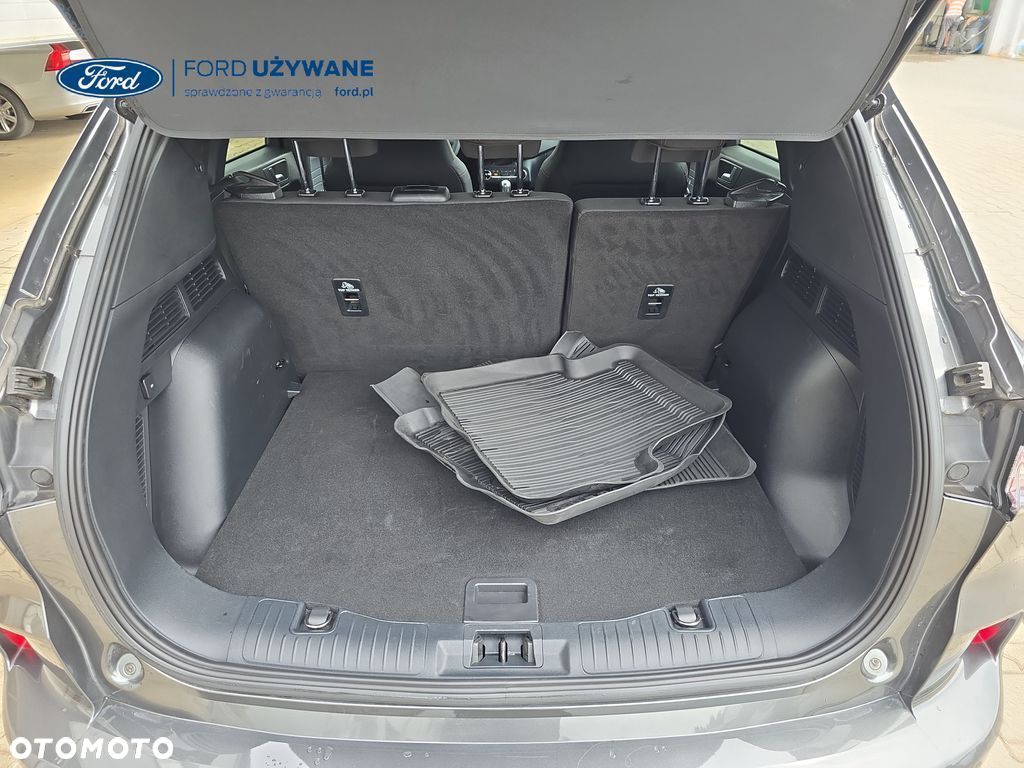 Ford Kuga - 11