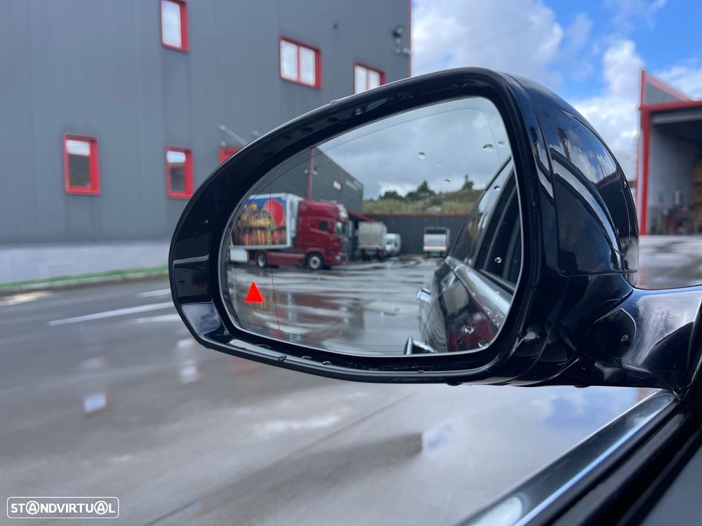 Mercedes-Benz E 220 d 9G-TRONIC Edition AVANTGARDE - 17