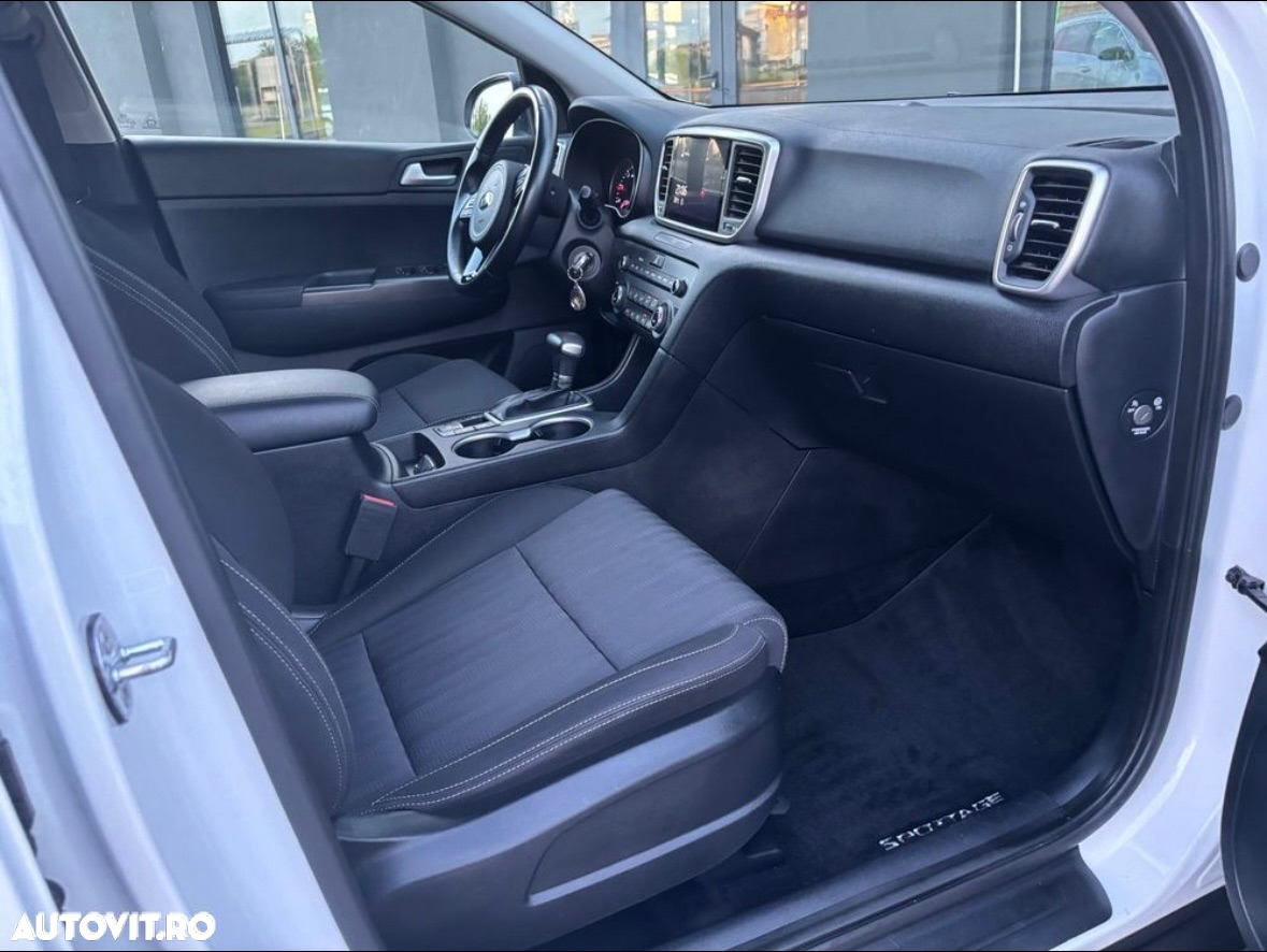 Kia Sportage 1.6 DSL MHEV 7DCT HP 4x2 Business Line - 11