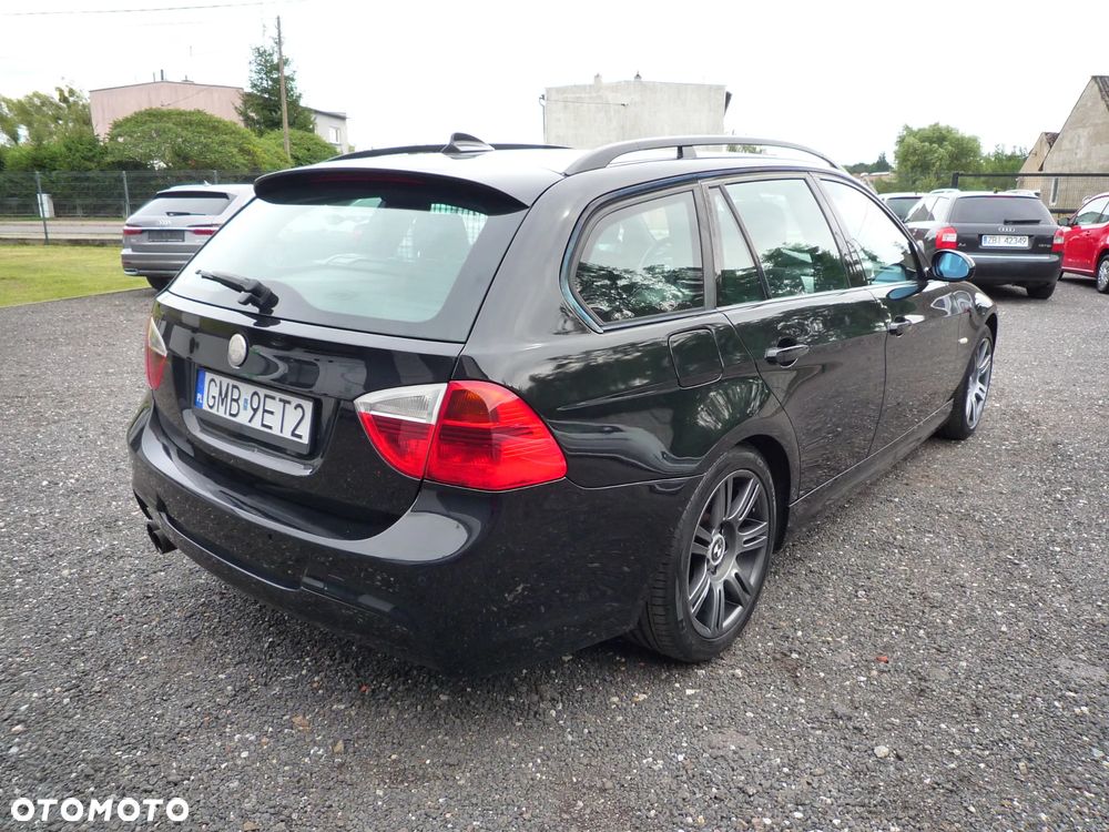BMW Seria 3 325i xDrive - 6