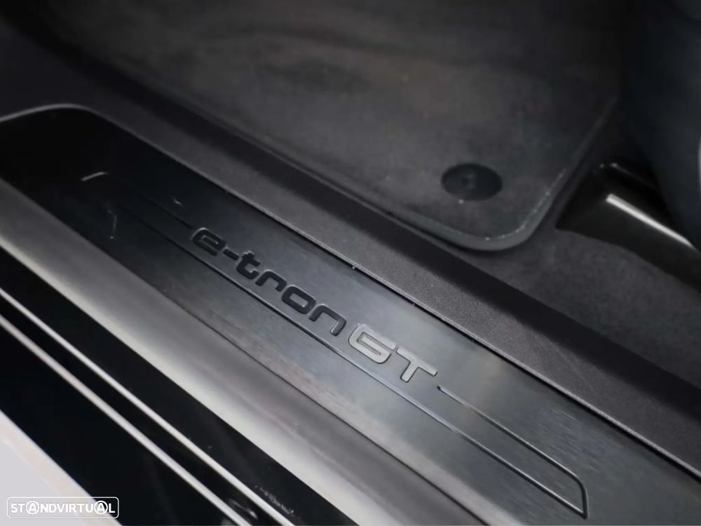 Audi e-tron GT - 15