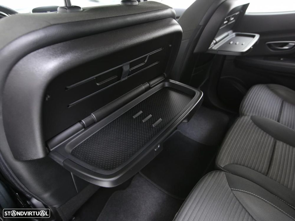 Renault Scénic - 16