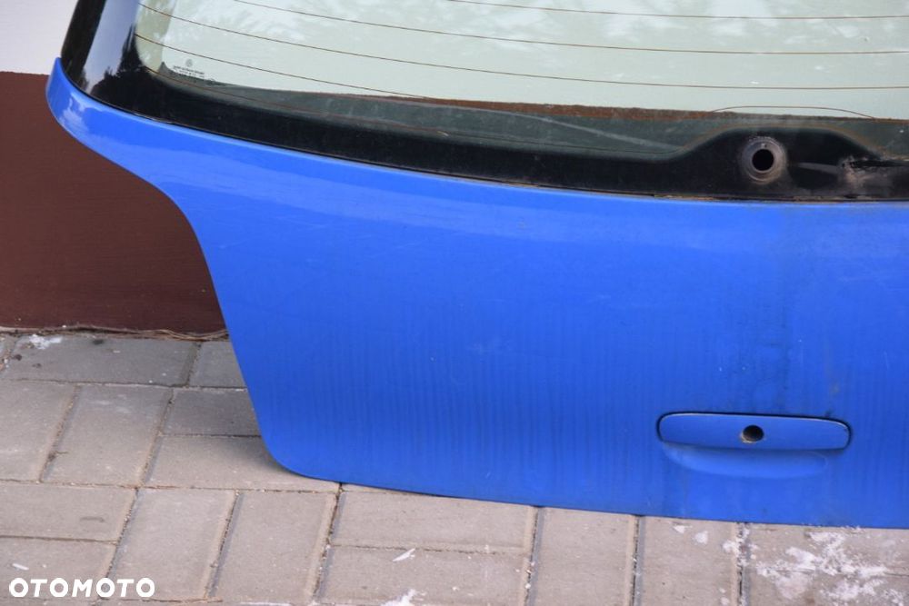 VW Polo IV 9N Klapa LA5F drugi lakier - 2