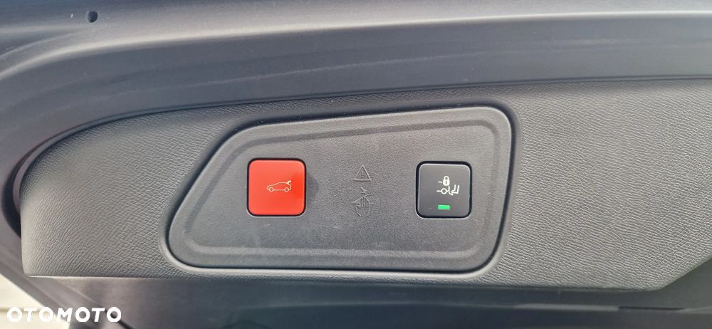 Peugeot 3008 BlueHDi 180 Stop & Start EAT8 GT - 25