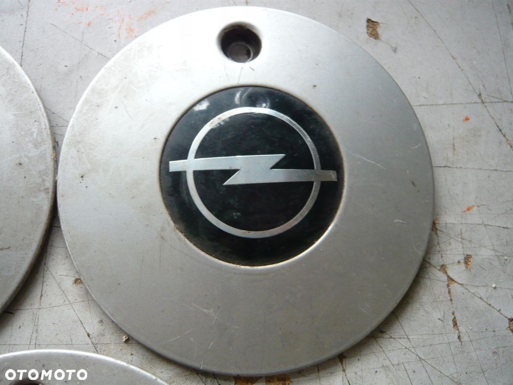 dekielek kapsel 90445781 opel - 2