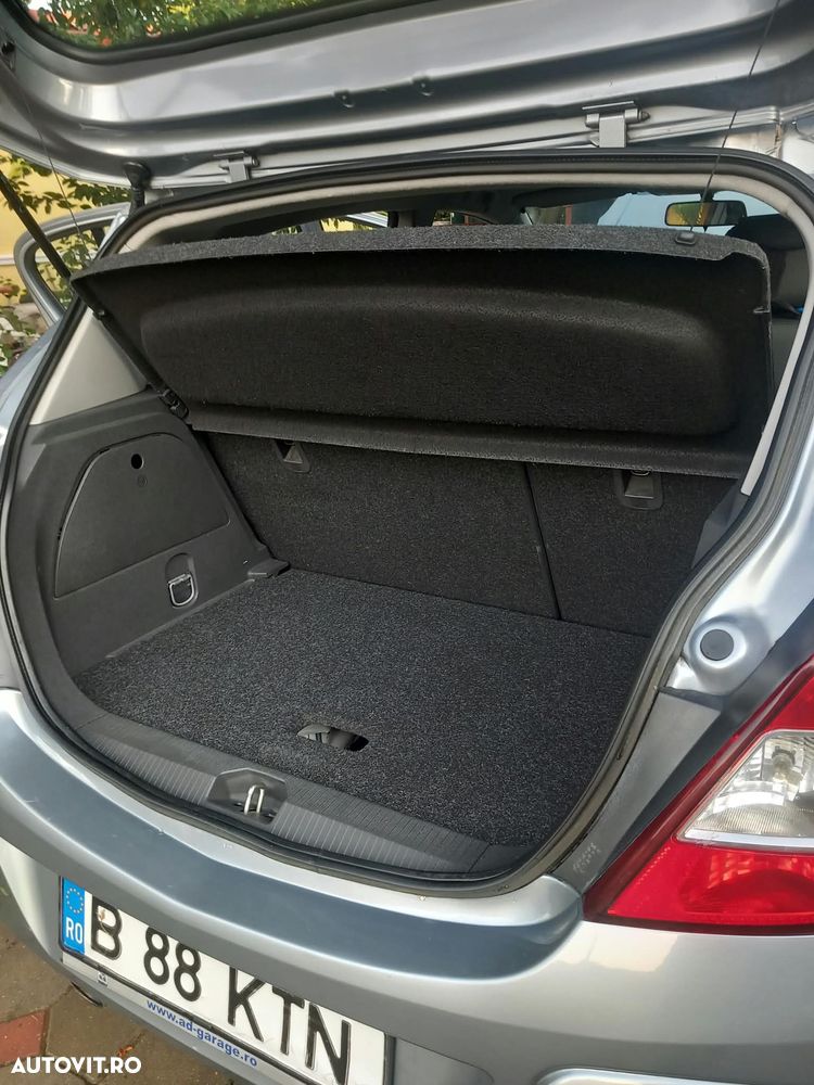 Opel Corsa 1.2i Easytronic Enjoy - 19