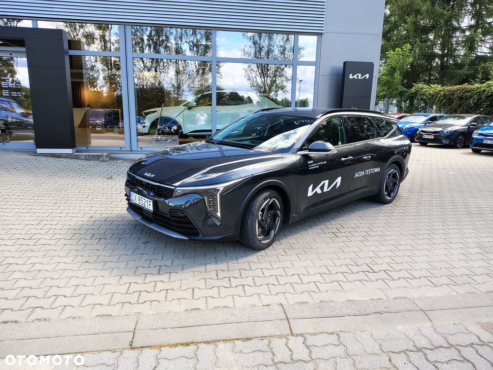 Kia K4 - 1