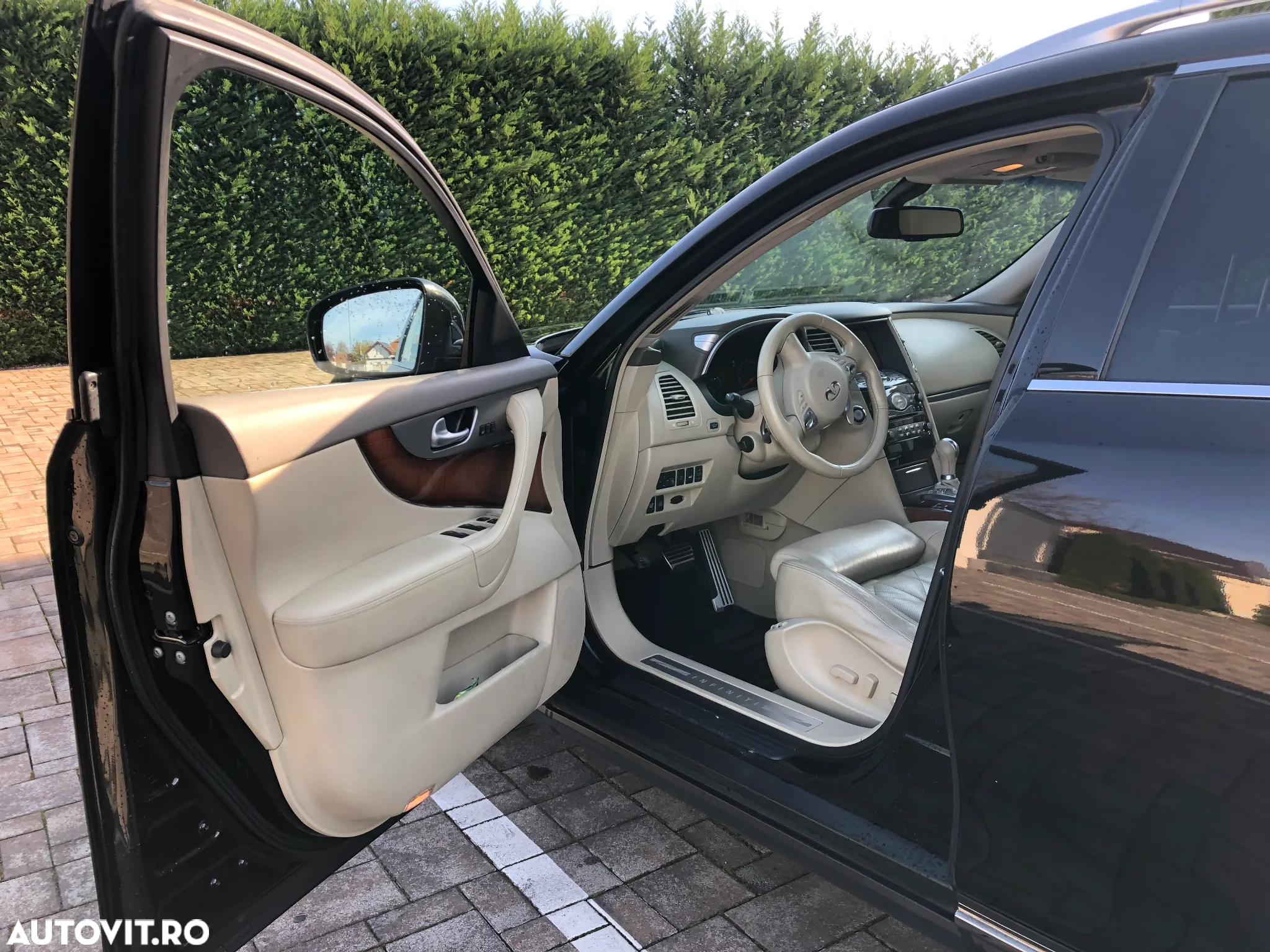 Infiniti FX 30 FX30d AWD Aut. S - 13