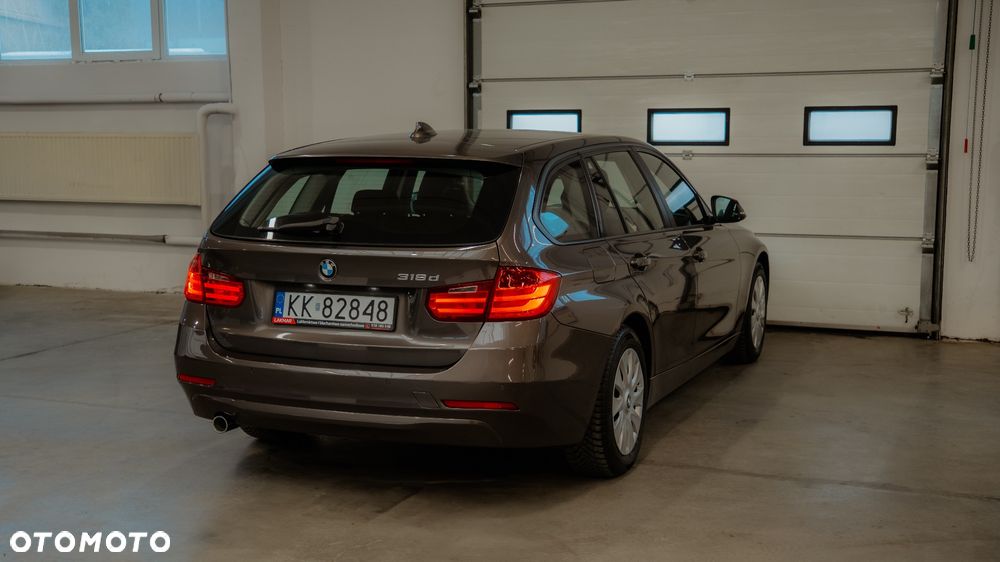 BMW Seria 3 318d - 7