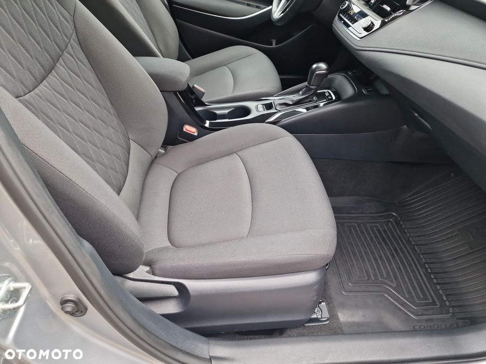 Toyota Corolla 1.8 Hybrid Comfort - 16