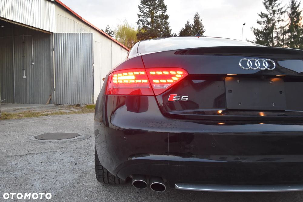 Audi Coupe - 18