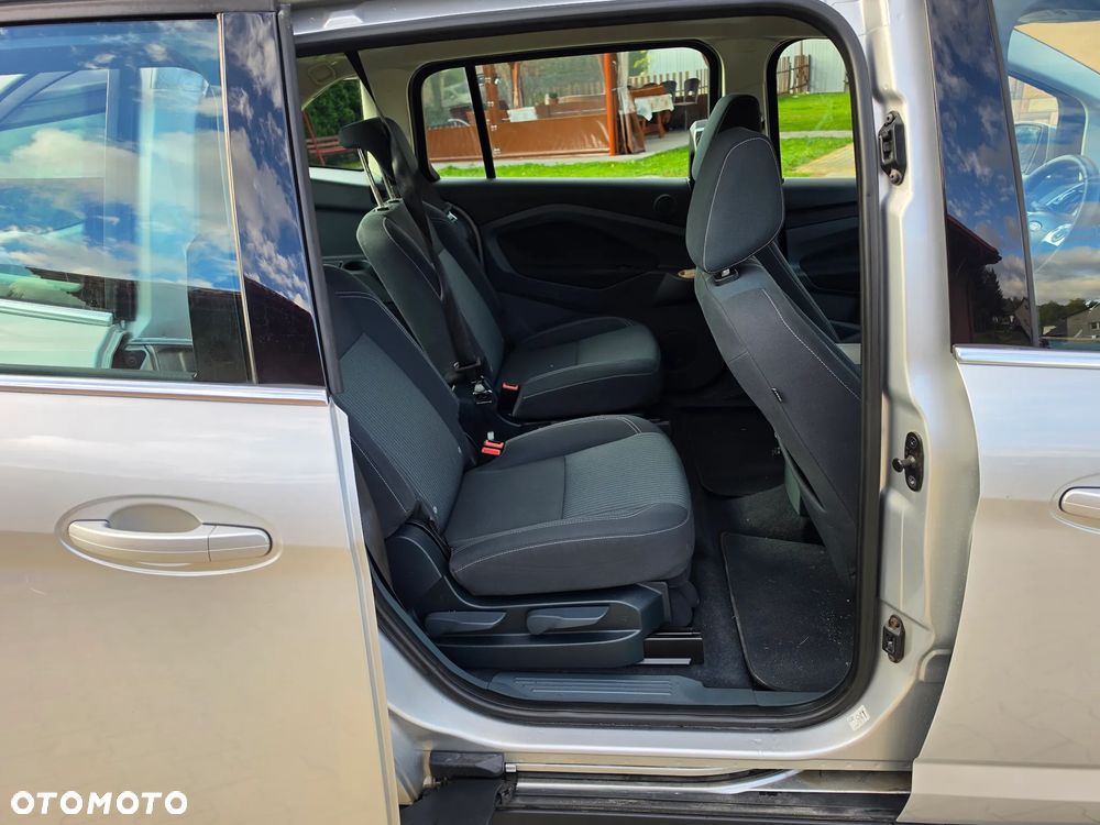 Ford Grand C-MAX - 14