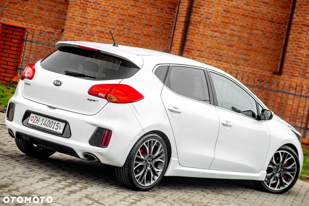 Kia Ceed 1.6 T-GDI GT-Challenge - 6