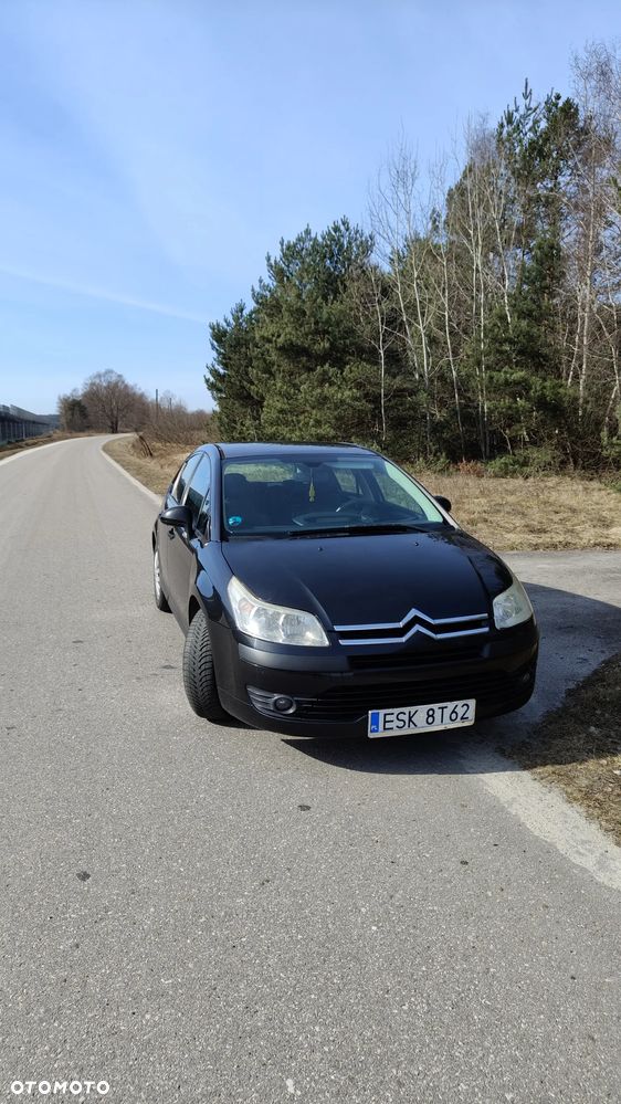 Citroën C4 1.4 16V X - 19