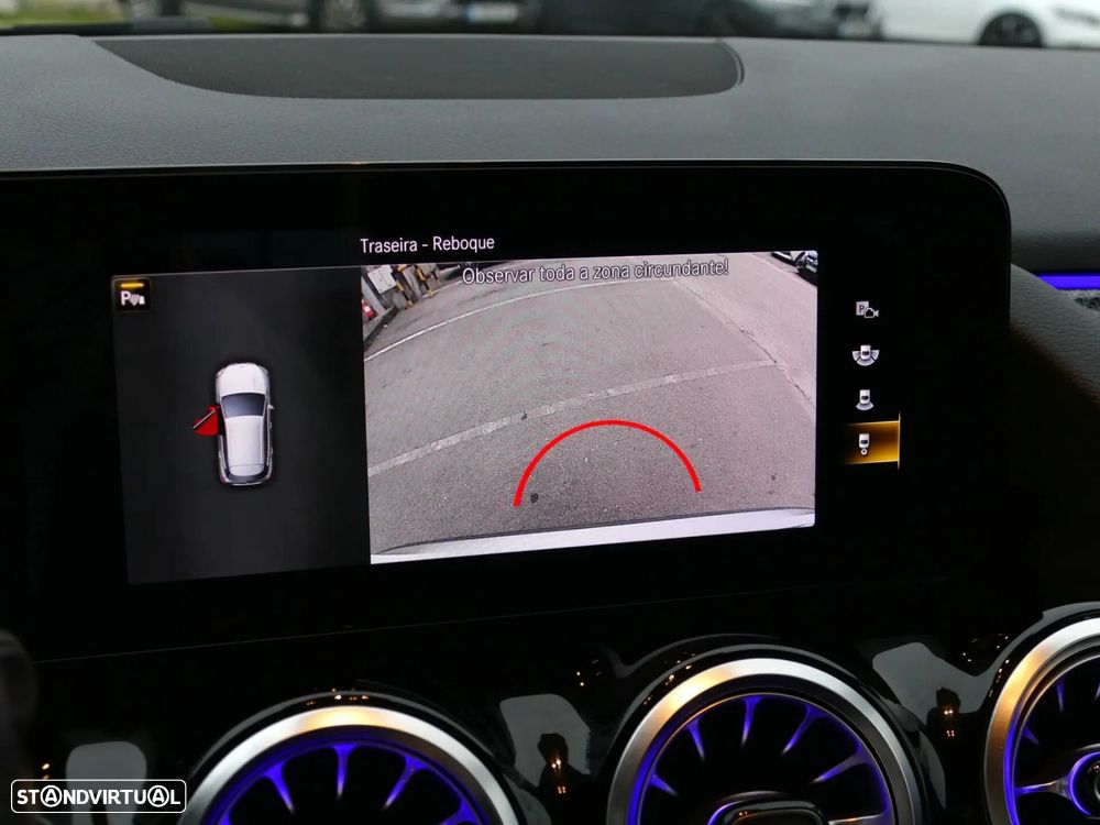Mercedes-Benz GLA 180 d AMG Line - 23