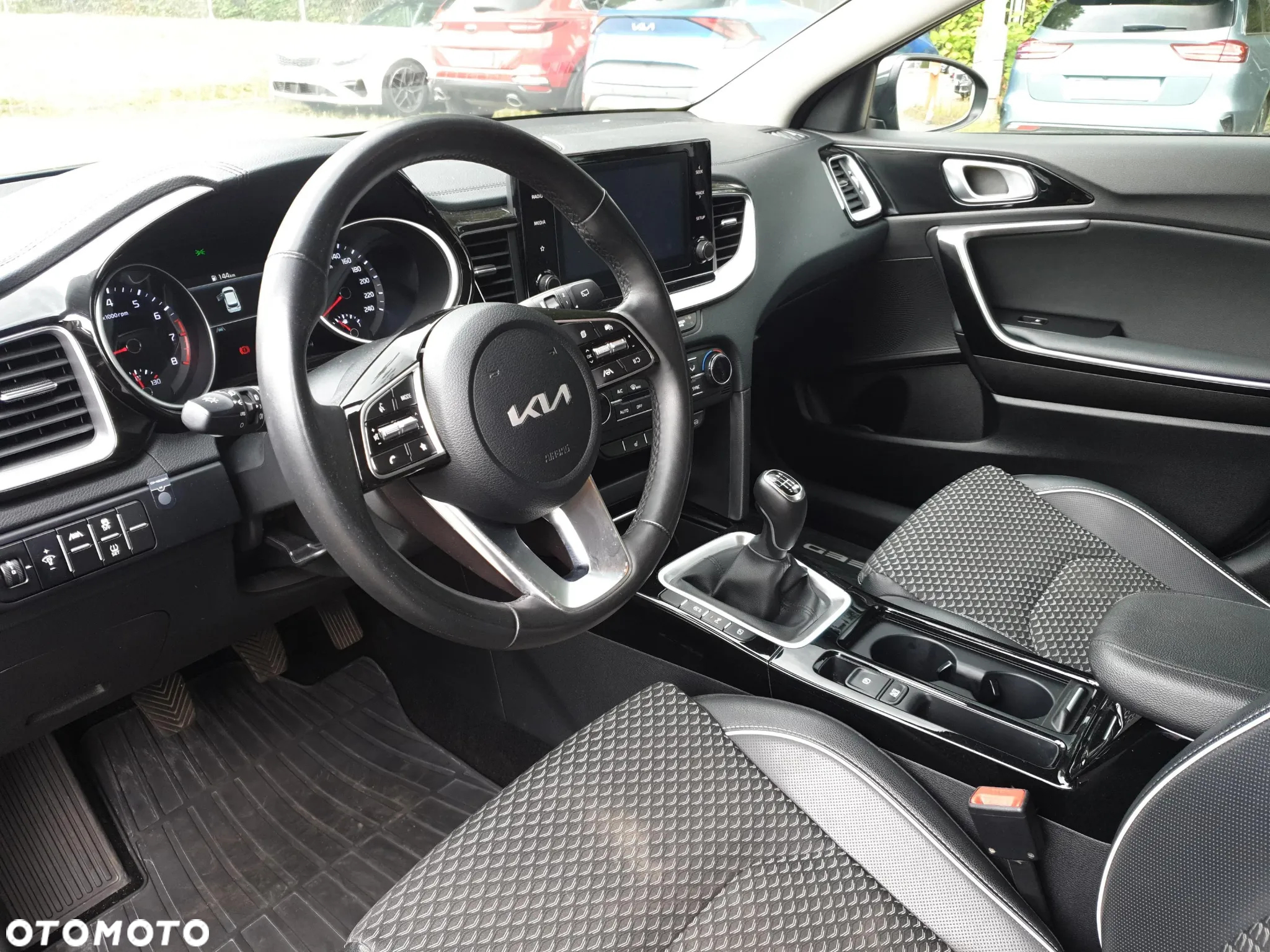 Kia Ceed 1.5 T-GDI L - 9