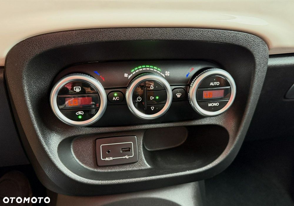 Fiat 500L 1.4 16V Trekking Lite - 25