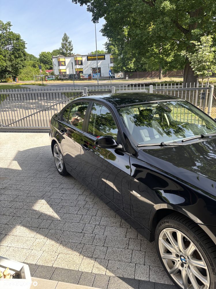 BMW Seria 3 318i - 8