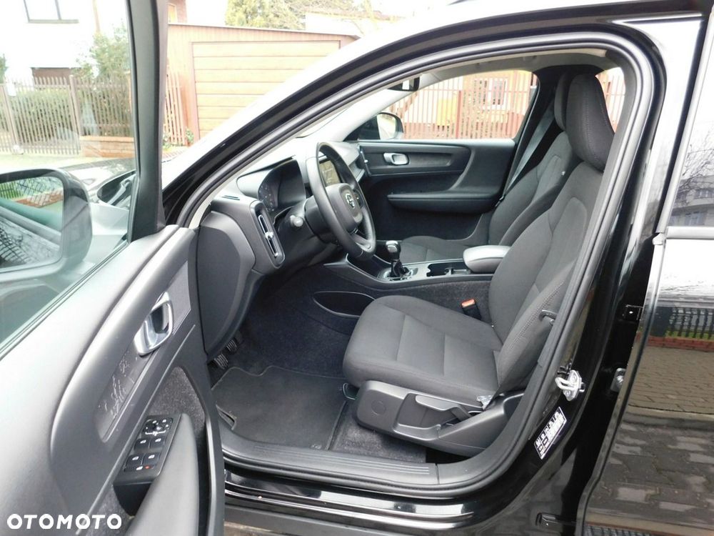 Volvo XC 40 D3 Momentum Pro - 12