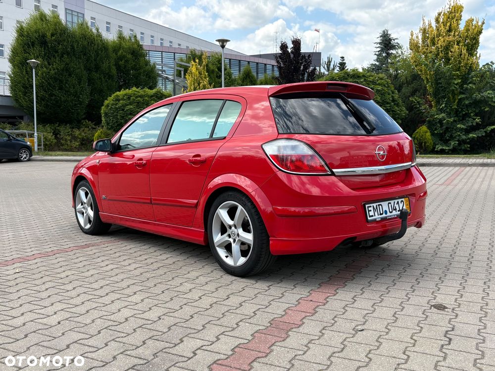 Opel Astra 2.0 T Sport - 2