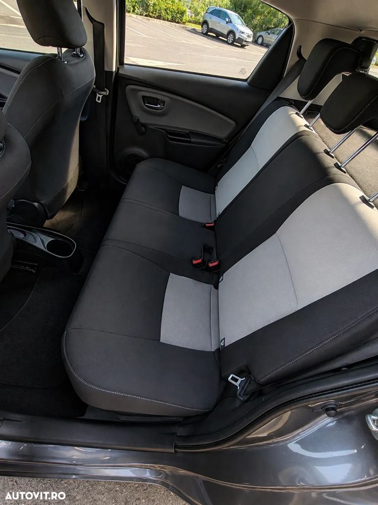 Toyota Yaris - 11