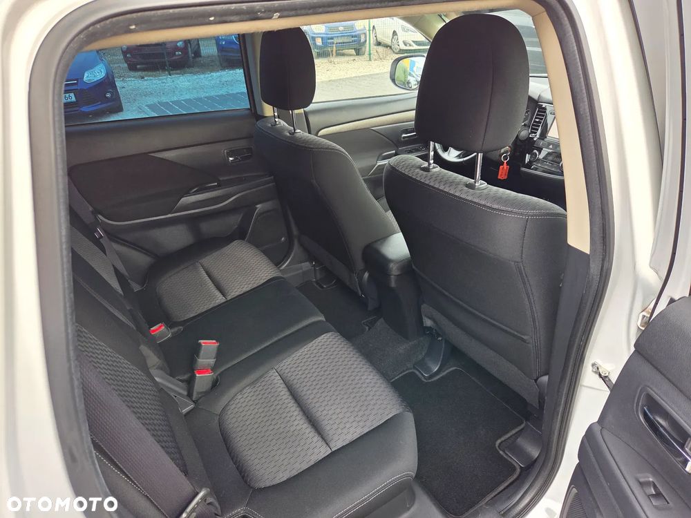 Mitsubishi Outlander 2.0 City Style 2WD - 11