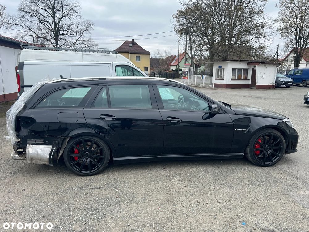 Mercedes-Benz Klasa E 63 AMG AMG AMG Speedshift MCT AMG Performance Package - 8