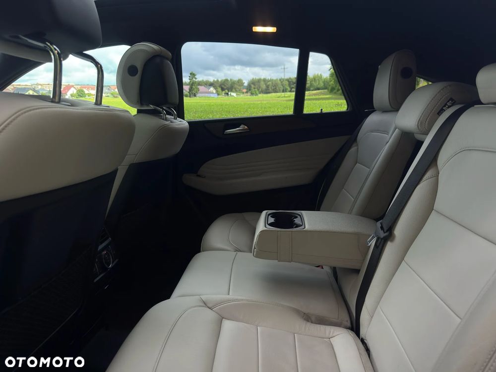 Mercedes-Benz GLE 350 d 4-Matic - 30