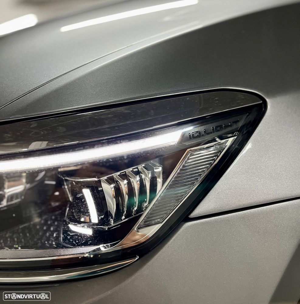 VW Passat Variant - 22