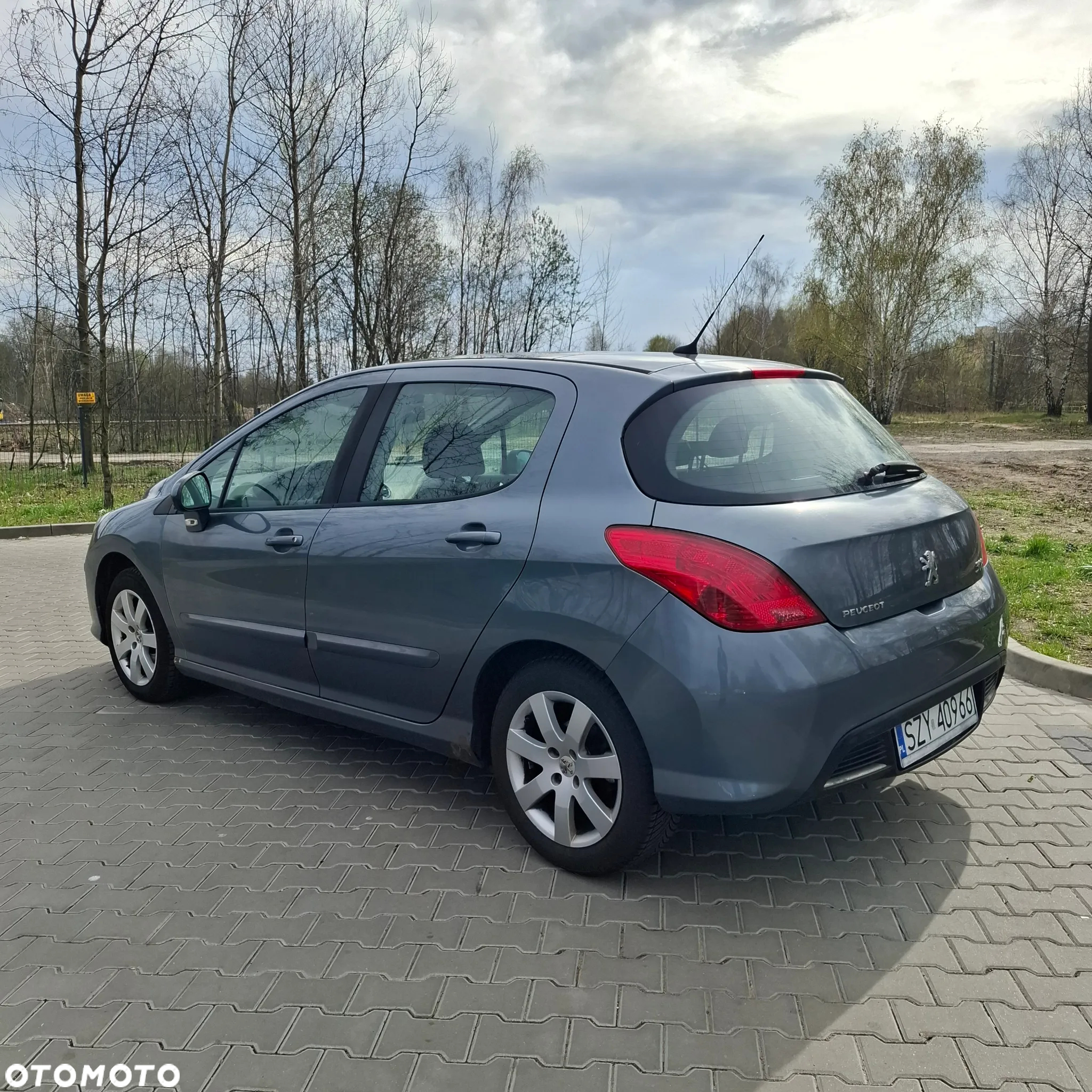 Peugeot 308 HDi FAP 110 Premium - 5